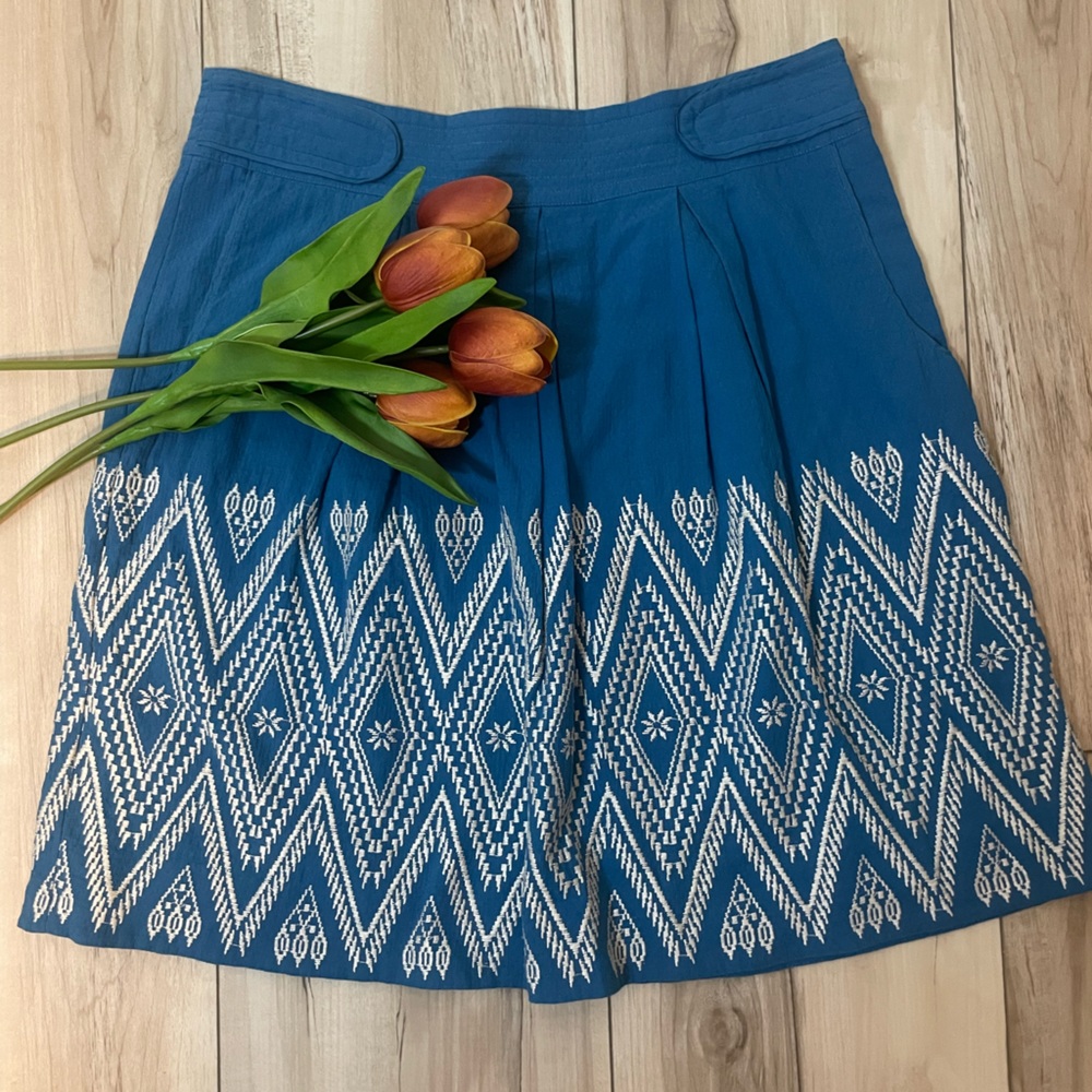 Anthropologie Floreat Embroidered Winston Skirt (with pockets). Size 10